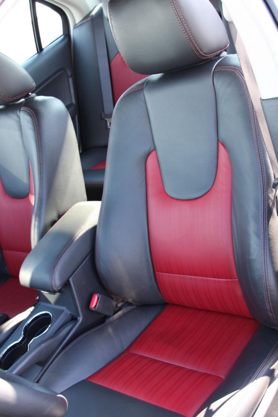  Ford Fusion Sport 2010 года  (фото 6 из 37)